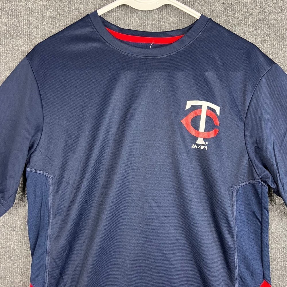 NWT NEW $55 Twins Baseball Shirt Cool‎ Base Majestic Men’s size S - Picture 2 of 8